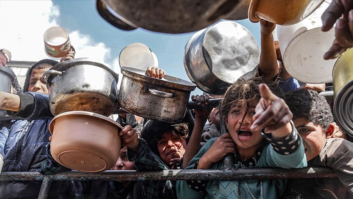 Küçük kızın sözleri Gazze'deki krizi özetledi: Her şeyimiz eksik, ekmeği özledik