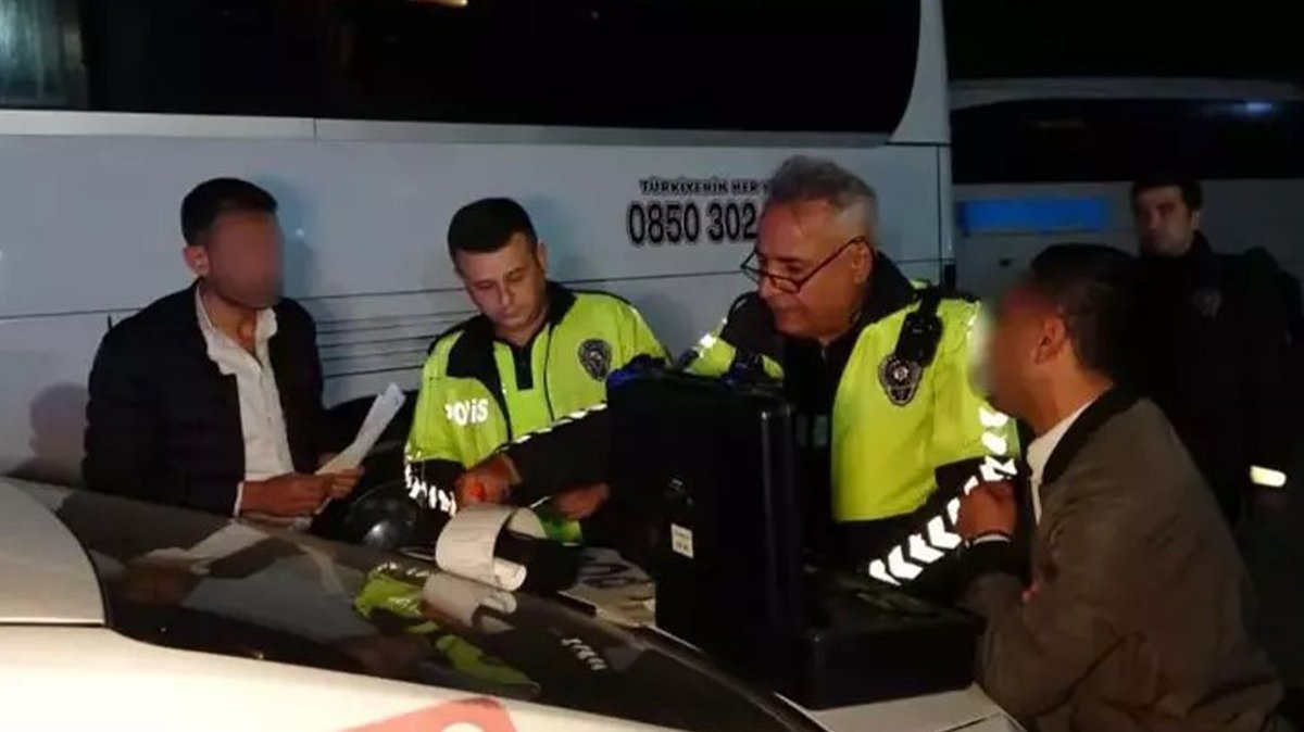 Otobüs sayısız kaza atlatınca yolcular telefonlara sarıldı! Ortaya çıkan gerçek şoke etti