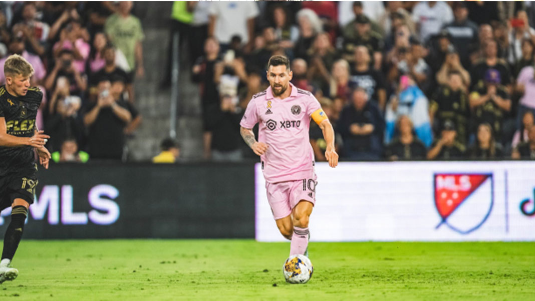 Lionel Messi'den akılalmaz çalım