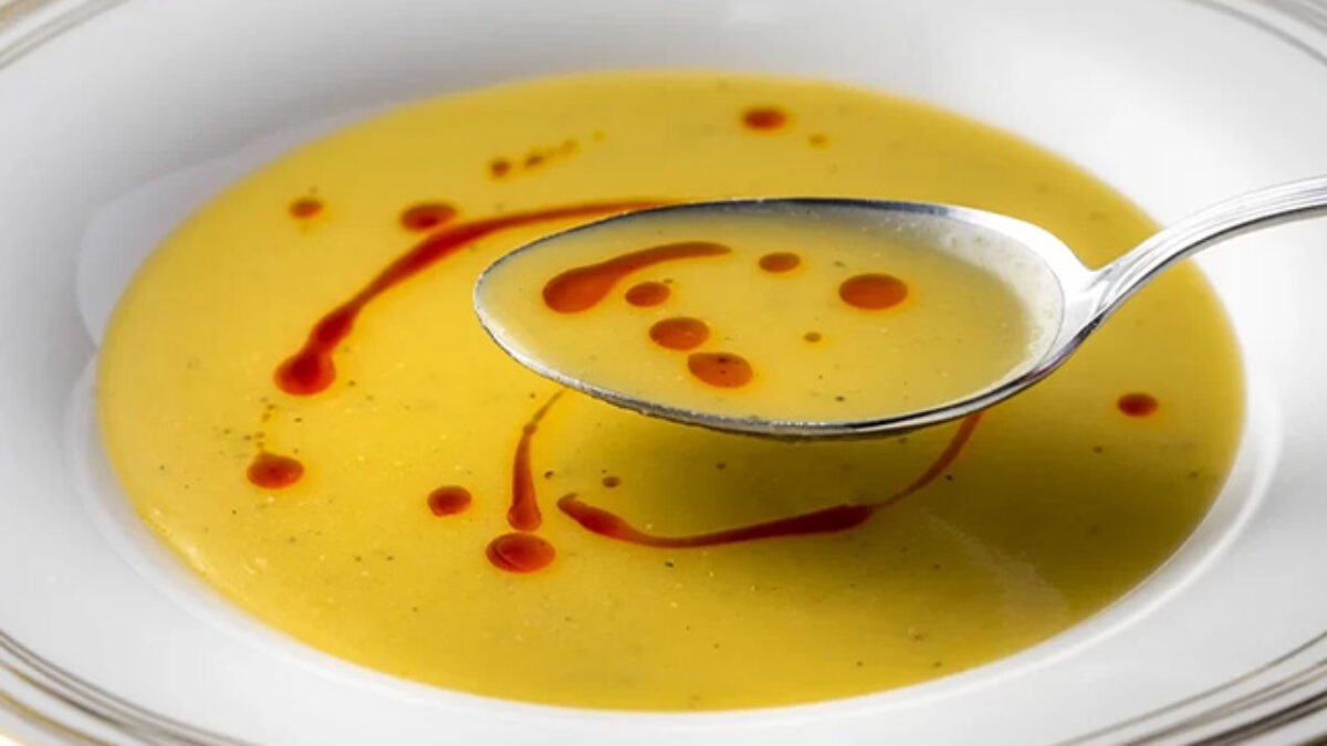 Mercimek çorbası katılaşıyorsa bunu deneyin! Biraz ekleyince dolapta bile koyulaşmıyor
