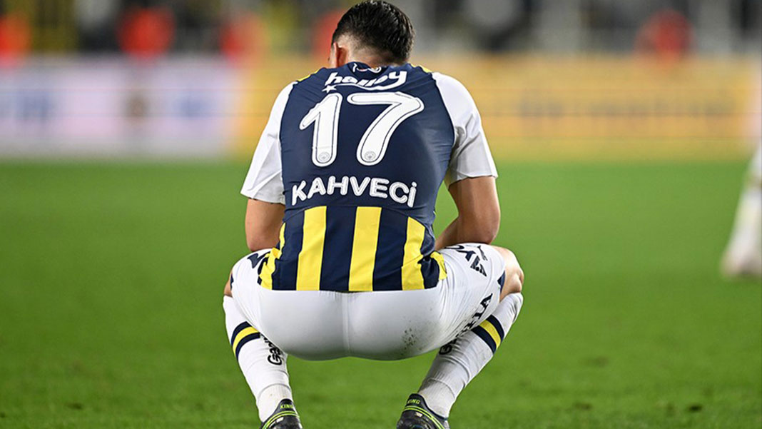 Fenerbahçe'ye Osayi ve İrfan Can'dan kötü haber