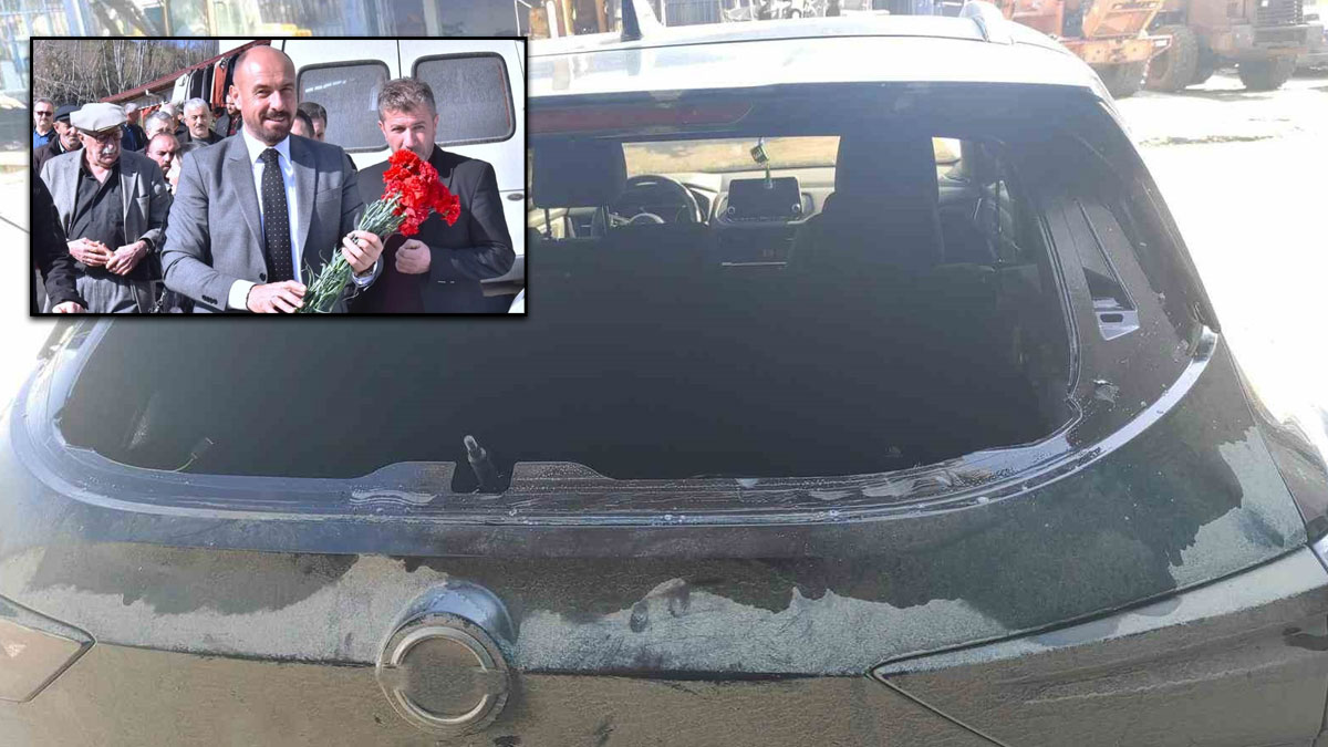 Belediye başkanının aracına saldırı: Camı kırıldı, pankartı kurşunlandı