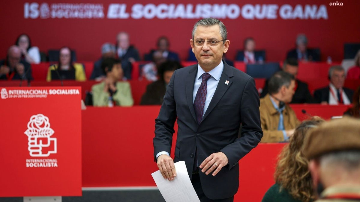 Özgür Özel, Sosyalist Enternasyonal Başkan Yardımcısı oldu