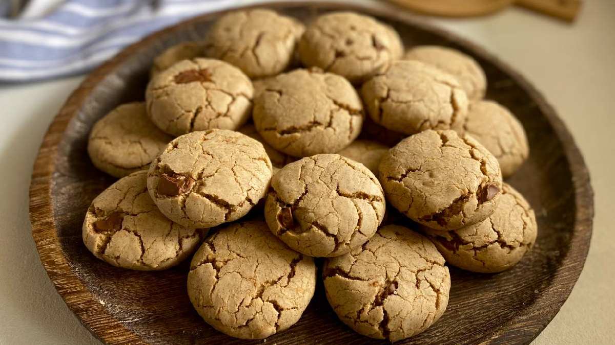 Annelerin gizli sırrı bulundu! Meğer içerisine 1 bardak eklemek yetiyormuş! İşte anne kurabiyesi tarifi…