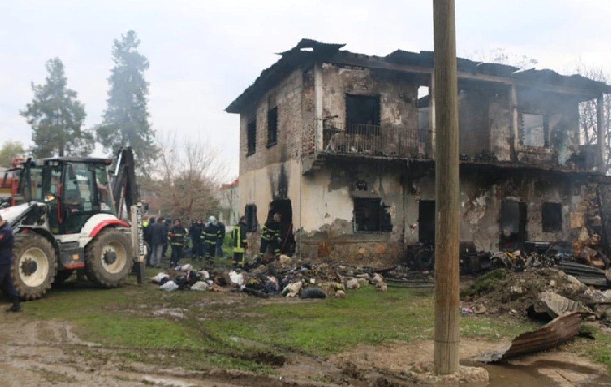 Adana'da yangın faciası: Anne ve 2 çocuğu yanarak can verdi