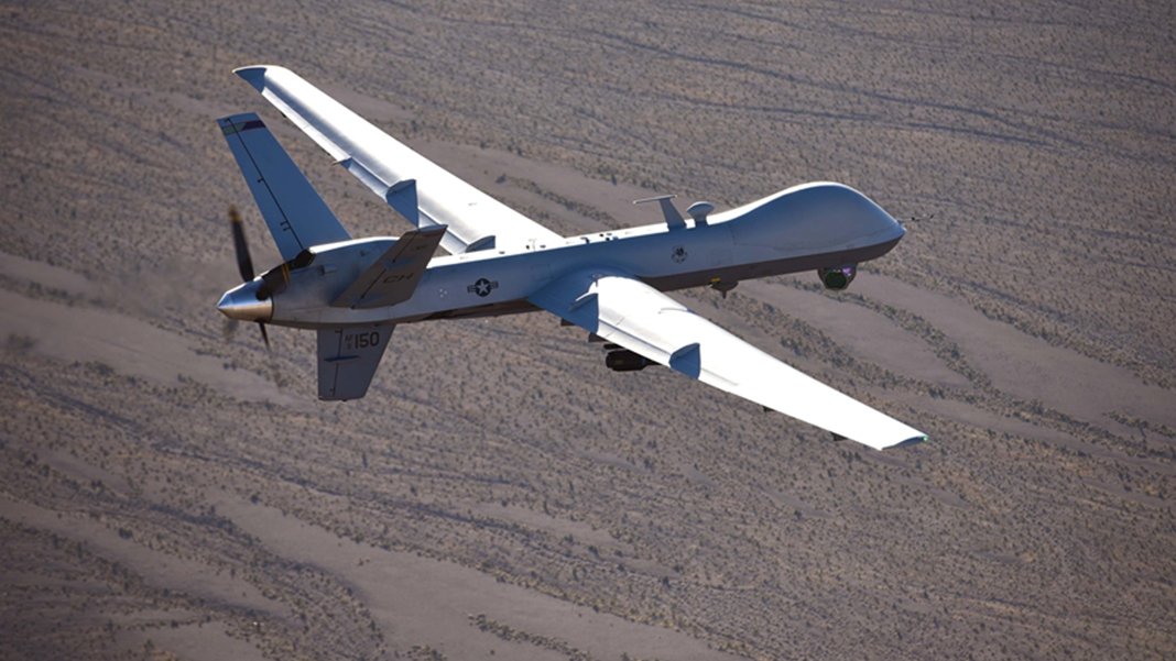 Ukrayna gece fırlatılan 10 Rus İHA'sını düşürdü