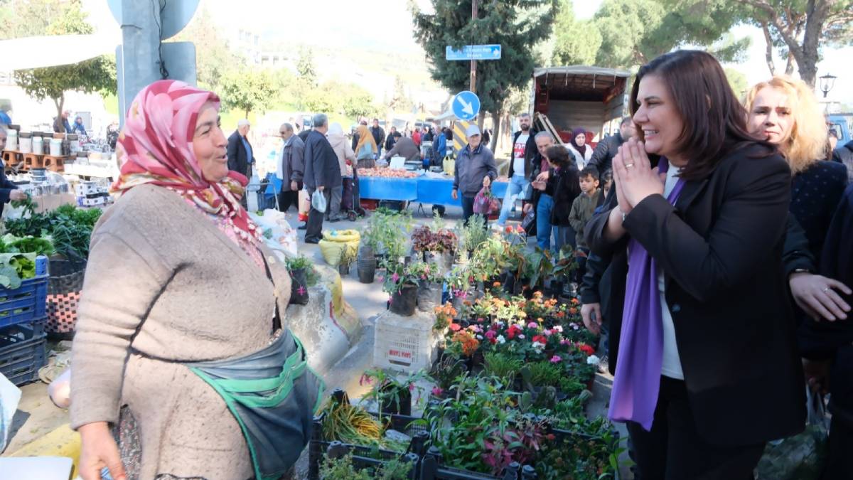 Başkan Çerçioğlu, Efeler Cumartesi Pazarı’nda vatandaşlarla buluştu