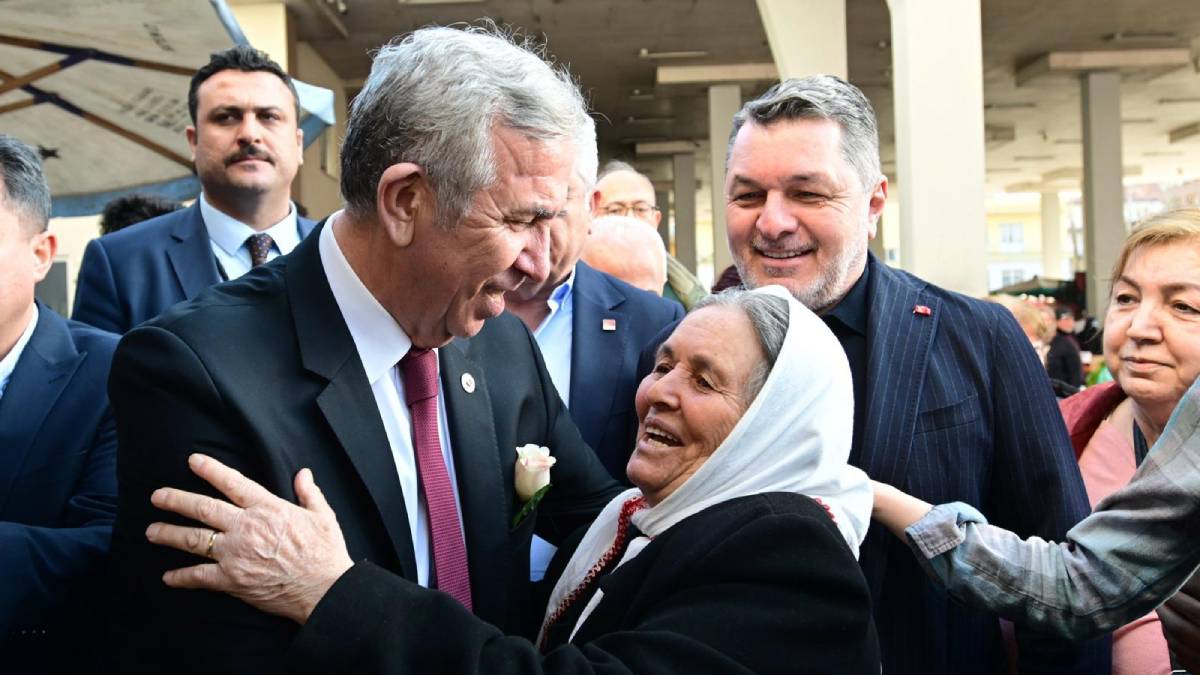 Esat Pazar Yeri esnafından Mansur Yavaş’a: “Dualarımızdasınız”