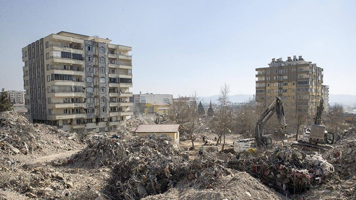 Depremde Maraş'ta kaybolan çocuğun cenazesi Elazığ'da bulundu
