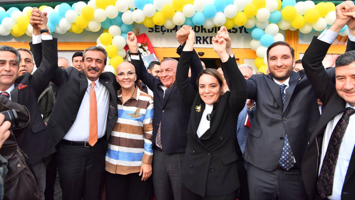 Soner Çetin'den görkemli açılış