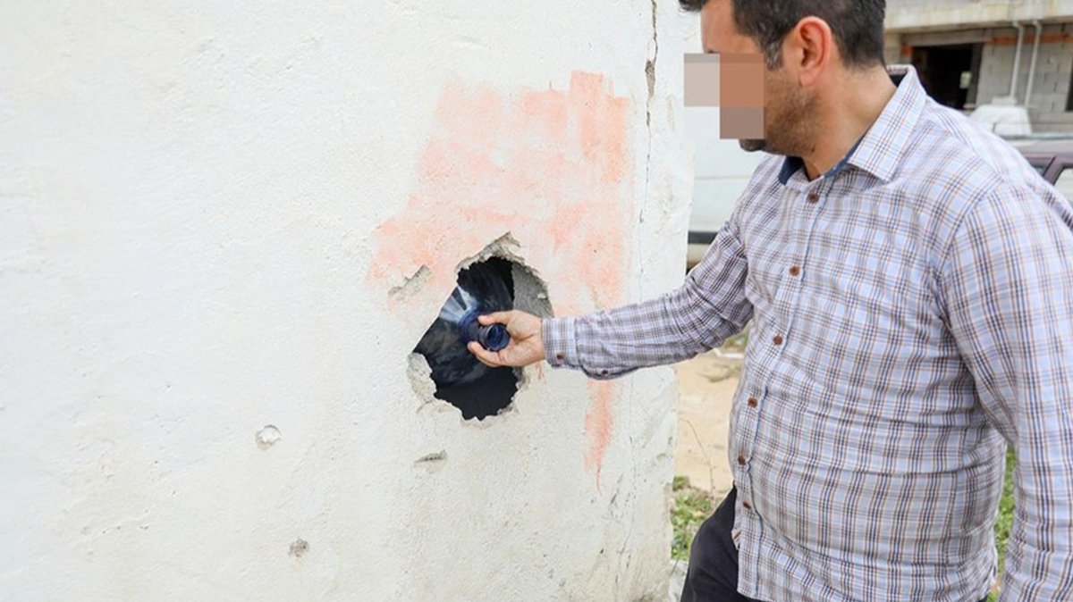 Bir kiracı- ev sahibi anlaşmazlığı daha! Kazma kürekle binanın duvarını kırdı, tehdit etti