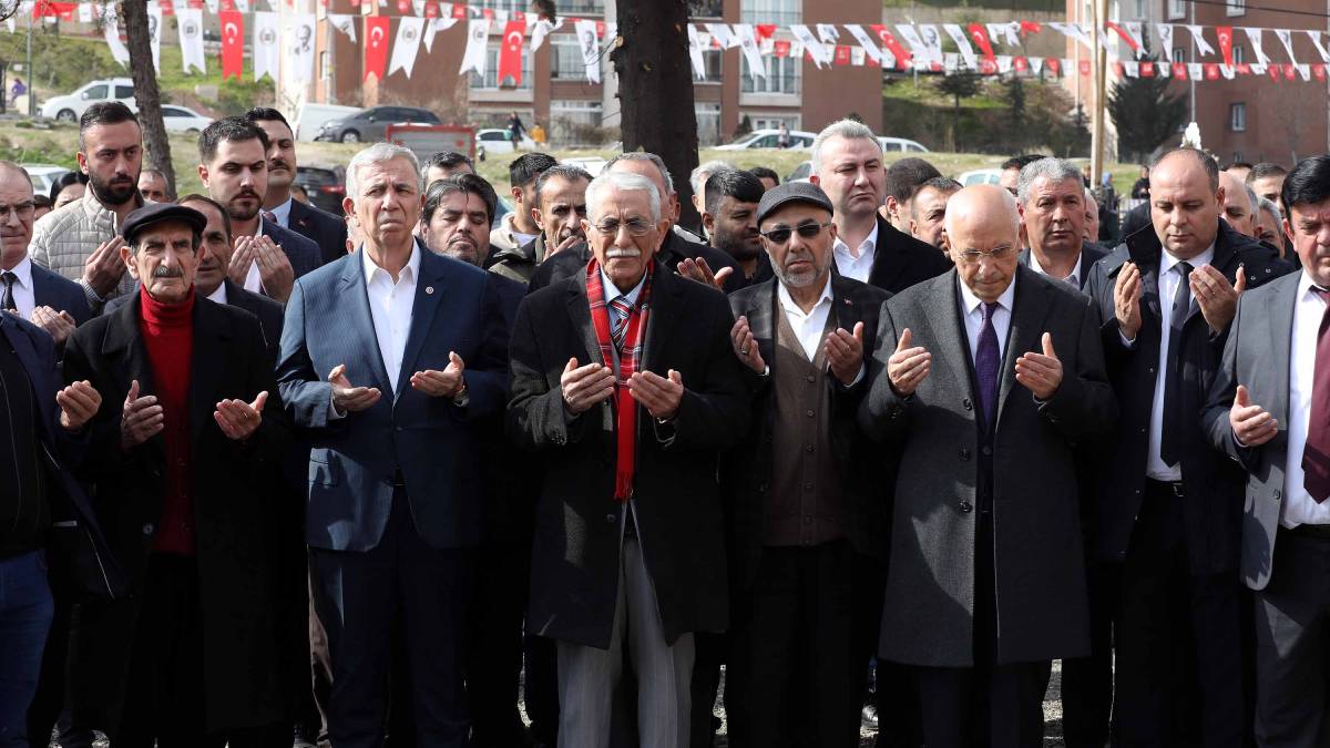 Hacı Ziya Yaman Merkez Cami dualarla açıldı