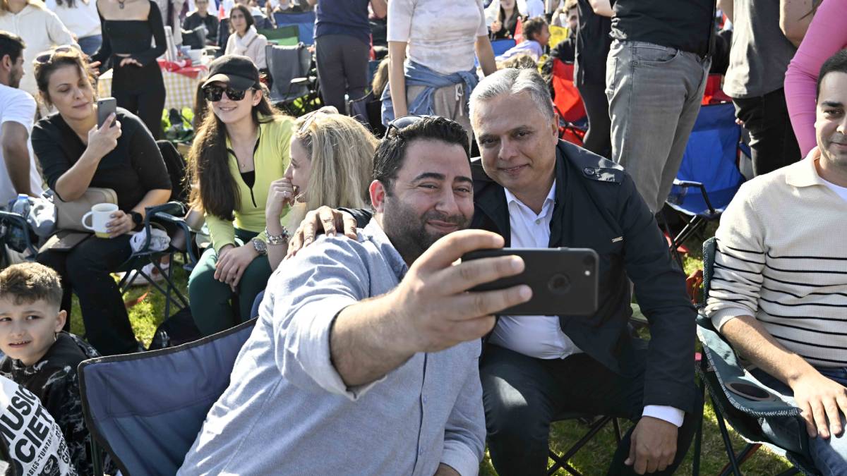 Gençlerle Vosahne’de buluştu