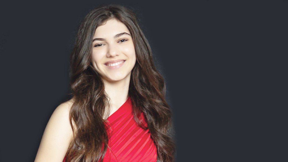 Dünya bu parmaklara bakmaya doyamıyor