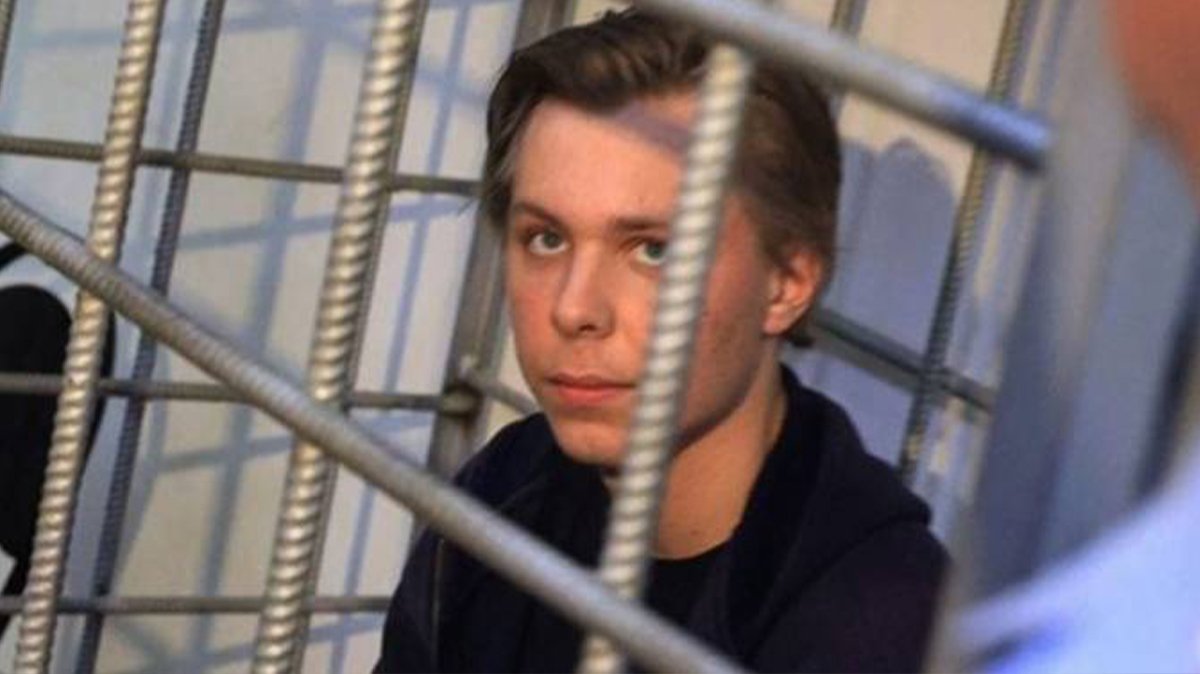 Kuran-ı Kerim yakan Zhuravel’in cezası belli oldu