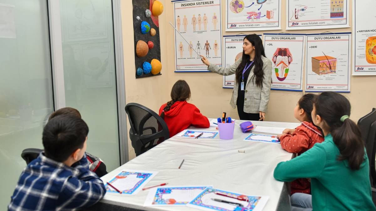 Özel çocuklar bilim yolculuğuna çıktı