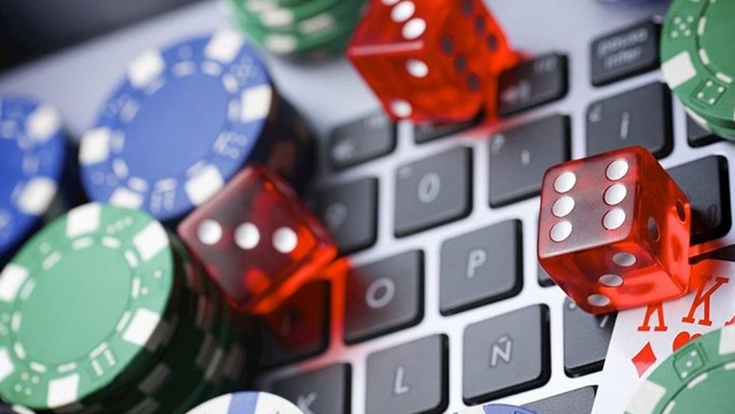 Bakanlıktan bin 212 site için suç duyurusu: Mücadelemiz her alanda devam ediyor