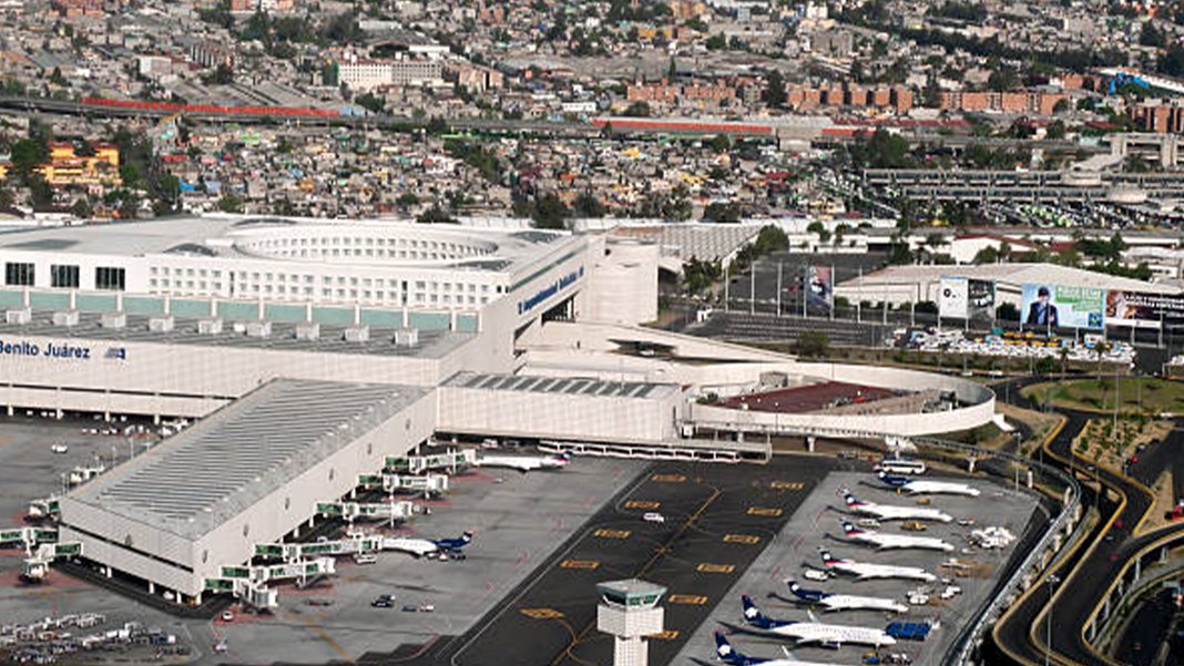 Volkanik kül nedeniyle Meksika'da uçuşlar askıya alındı