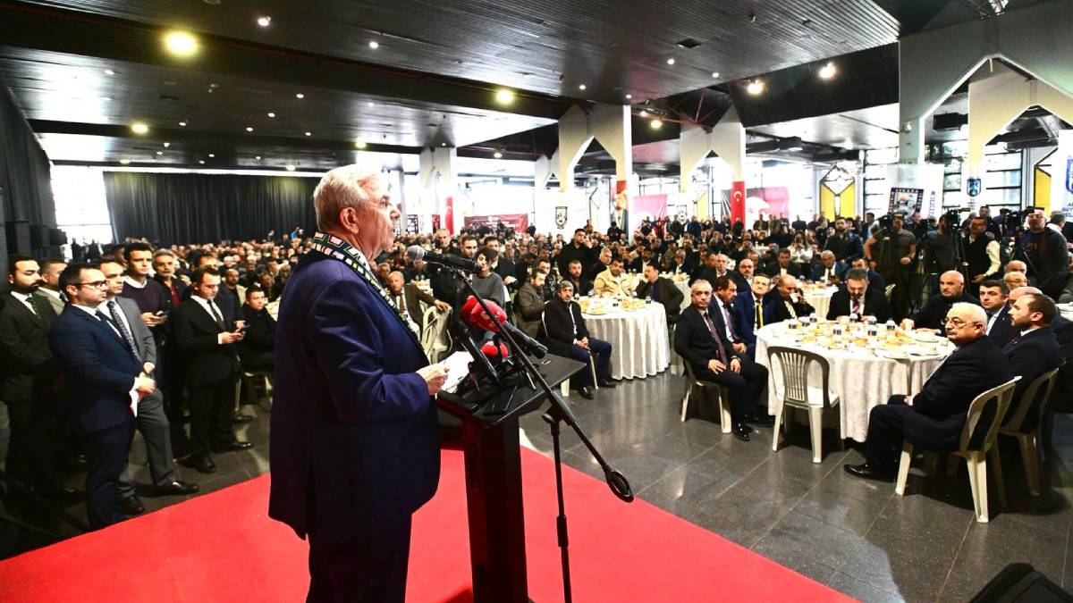 Dolmuşçu esnaftan Mansur Yavaş’a yoğun ilgi