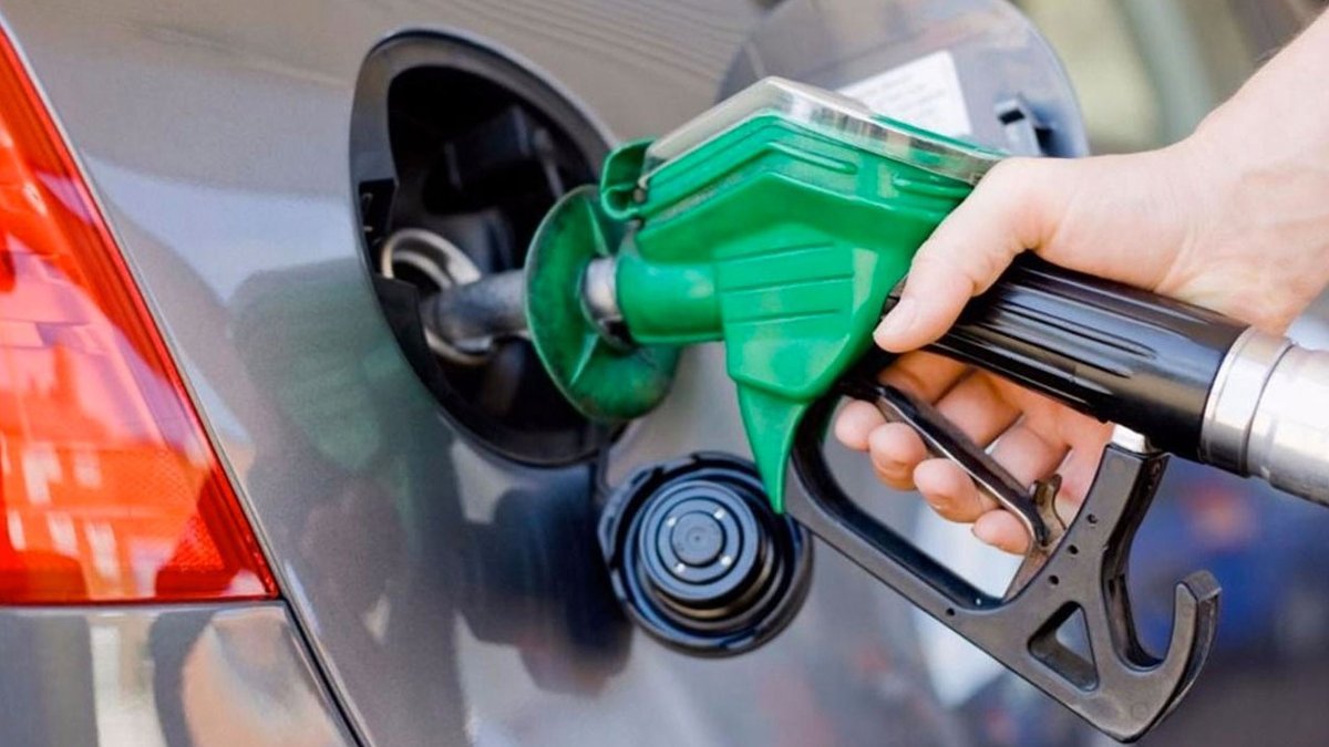 Akaryakıt fiyatlarına yeni ayar! Motorine indirim geliyor