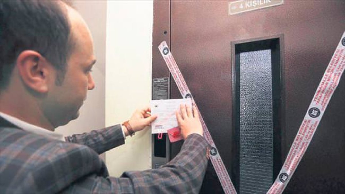 Tüm asansörlerde artık zorunlu oluyor! İki ay süre verildi, yaptırmayanlara para ve mühürleme cezası verilecek