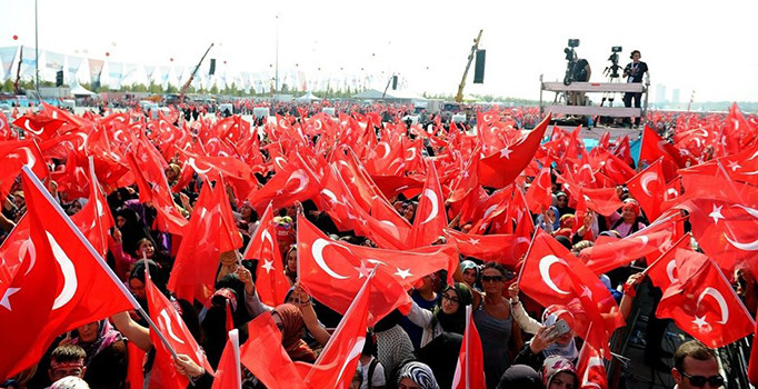 Karar Gazetesi yazarlarının Yenikapı'daki 'Demokrasi ve Şehitler Mitingi' izlenimleri