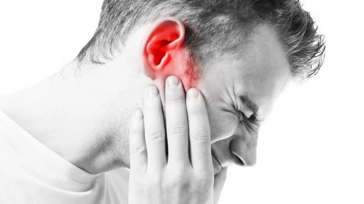 Kulak Enfeksiyonu Belirtileri: Nedir ve Nasıl Anlaşılır?
