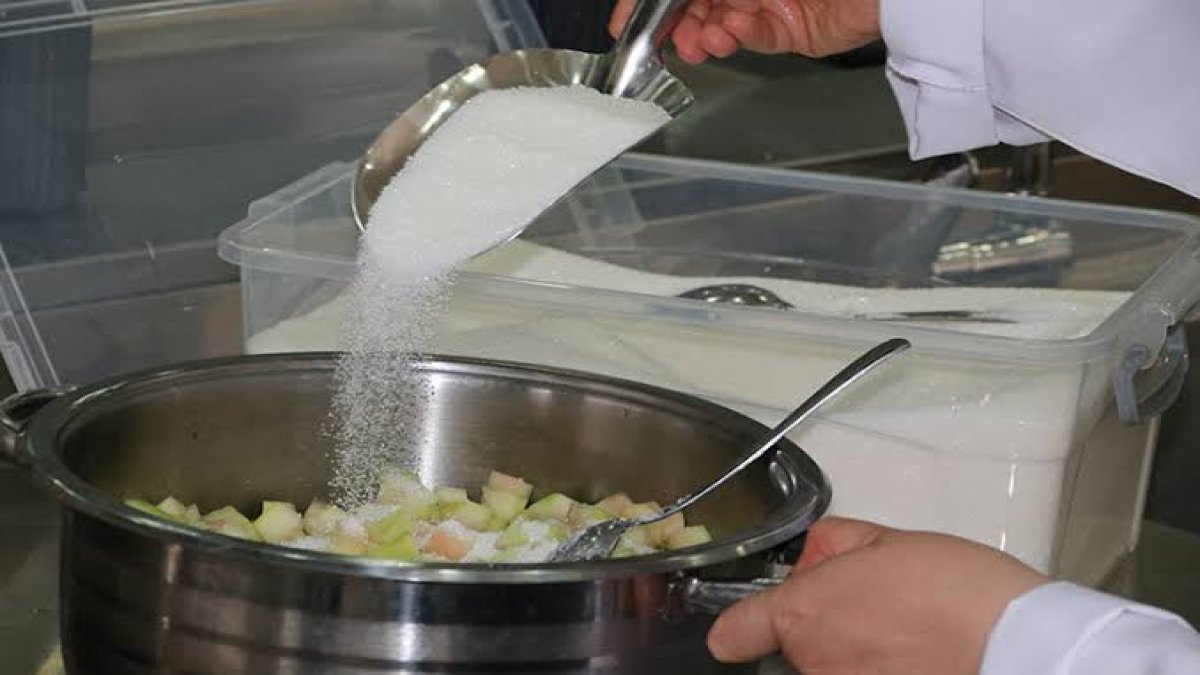 Tatlı yaparken bu 5 malzemeyi yanına bile yaklaştırmayın! Hem tadını hem sağlığınızı bozuyor