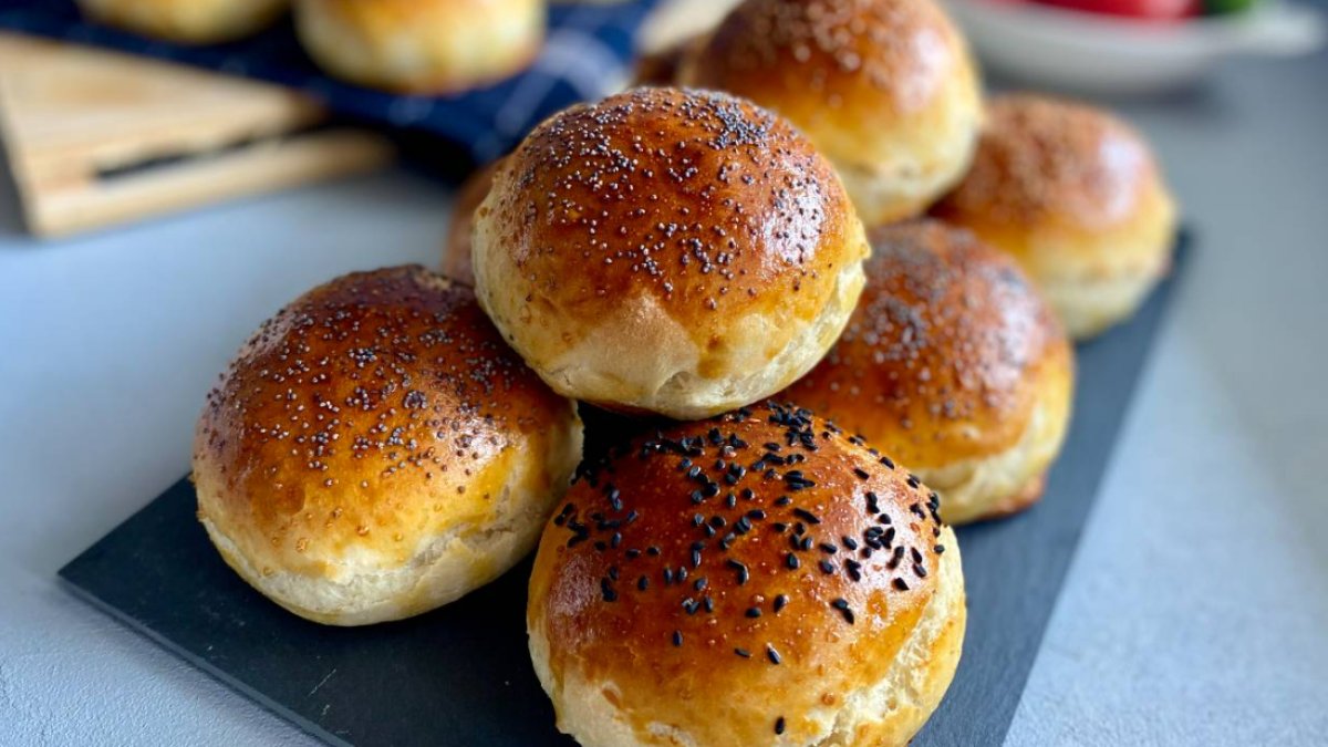 Kuru Mayalı Poğaça Tarifi