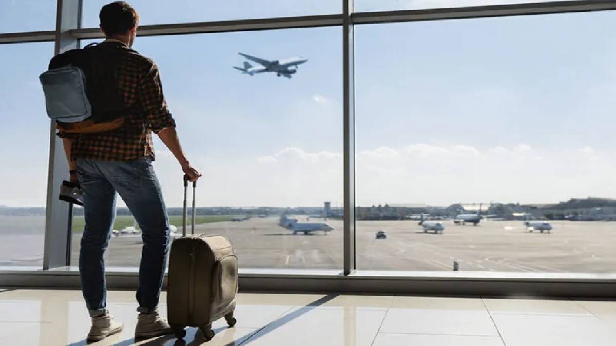 Kiraya çözümü taşınmak oldu! Her gün okula uçakla gelip gidiyor