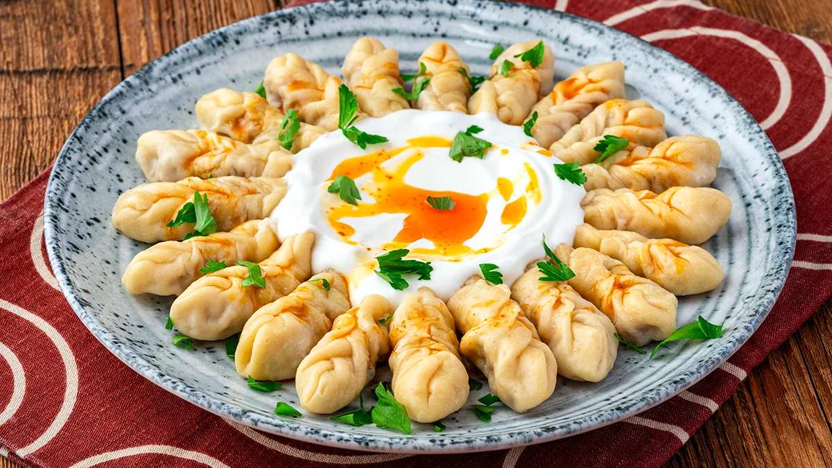 Ona mantı diyen kalbini kırıyor! Onun adı ‘Hingel’! Sofraların şahı lezzetlerin en lezzetlisi