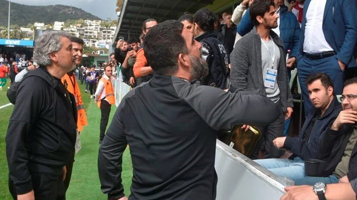 Seçil Erzan tezahüratları Arda Turan'ı kızdırdı! Kırmızı kart gördü