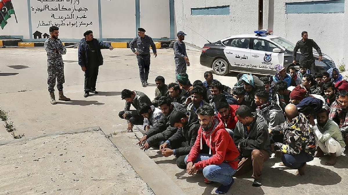 Libya’dan onlarca düzensiz göçmene sınır dışı