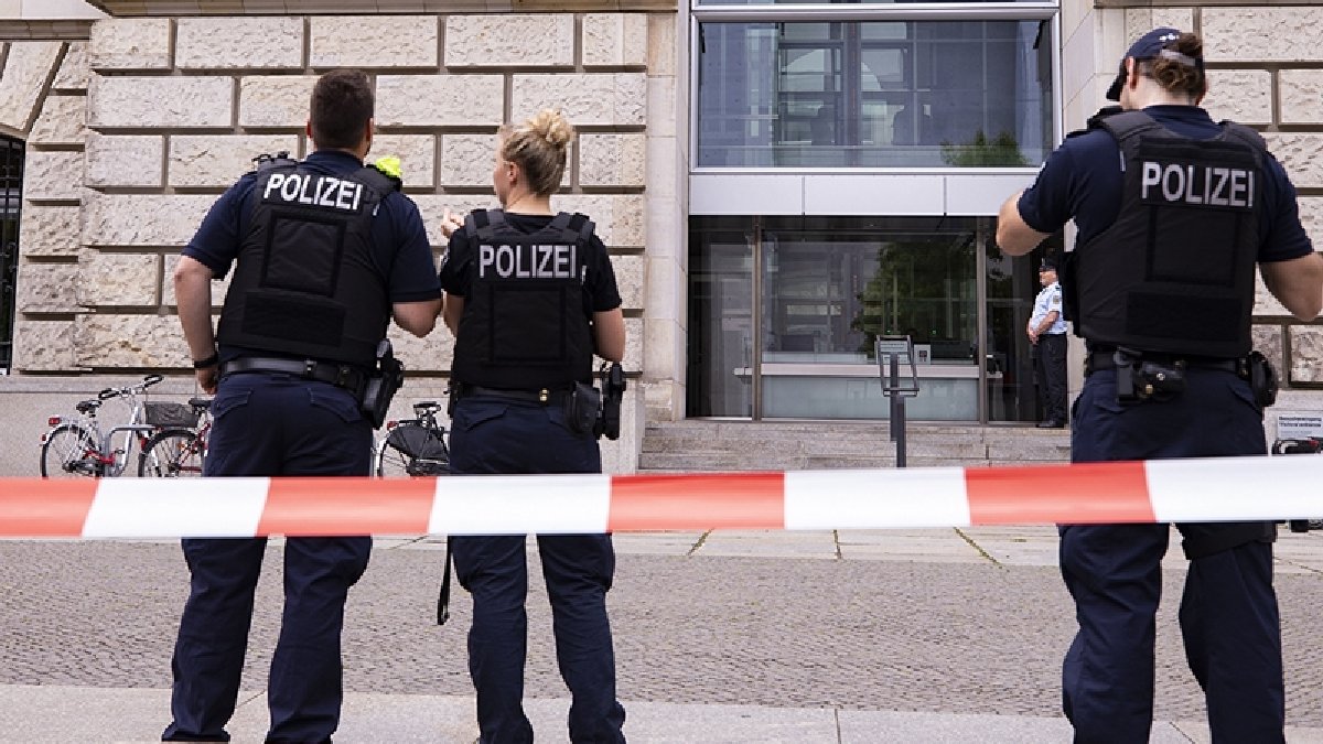 Almanya'da ‘Kızıl Ordu Fraksiyonu’na karşı operasyonlar devam ediyor