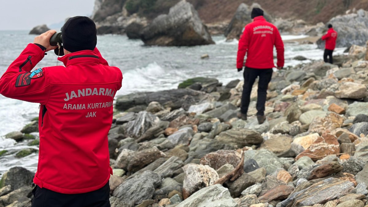 İmralı Adası açıklarında ceset bulundu: Kayıp mürettebattan birine mi ait?