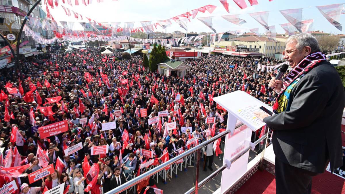 Mansur Yavaş’tan Sincan’da gövde gösterisi: “Dara düşen kim varsa hızır gibi yanında olduk”
