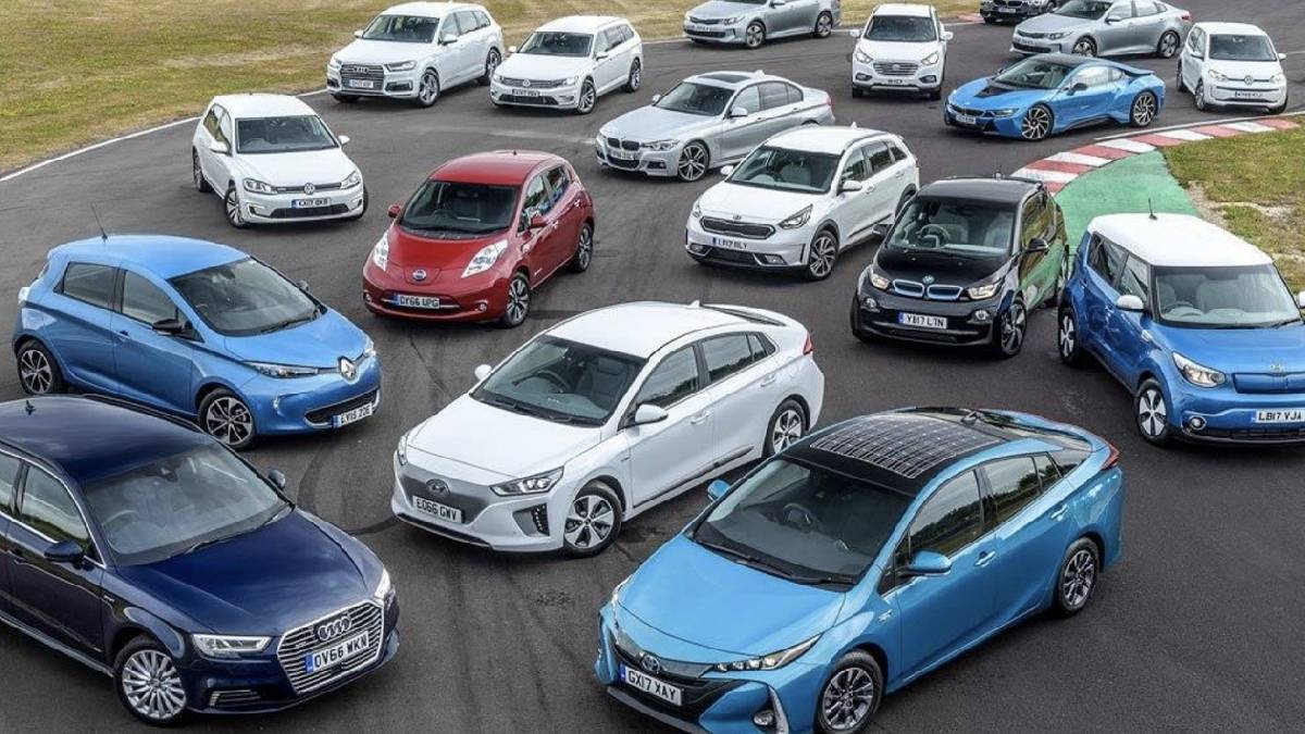 Sıfırını alamayan bu modellere koşuyor! İşte ikinci elde en çok tercih edilen 3 araç modeli