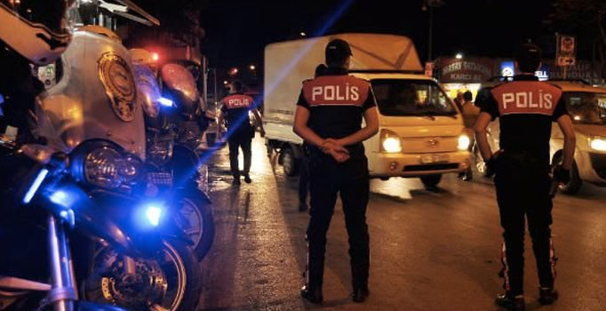 Türk Telekom’un üst düzey yöneticileri gözaltına alındı