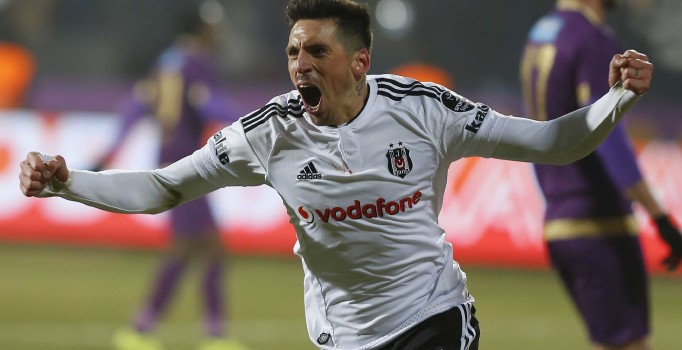 Jose Sosa kararını vermek için İspanya'da