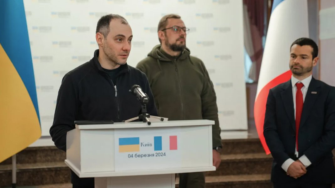 Fransa'dan Ukrayna'nın yeniden inşasına destek