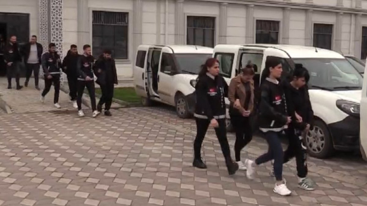 Dolandırıcılar, depremi fırsat bildi! Piyasa değeri 15 milyon... Gözaltılar var