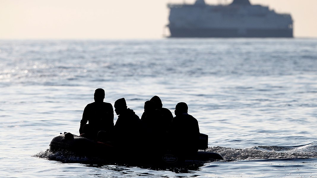 Göçmen teknesi İspanya'ya ulaştı: 4 kişi ölü bulundu