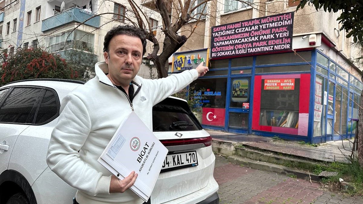 Fahri müfettişe pankartlı isyan: Cezayı nerede yediğimi de bilmiyorum