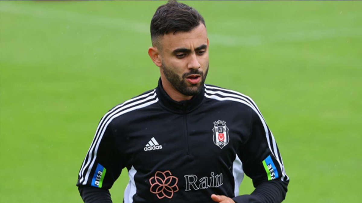 Beşiktaş, 10 futbolcusuyla yolları ayıracak