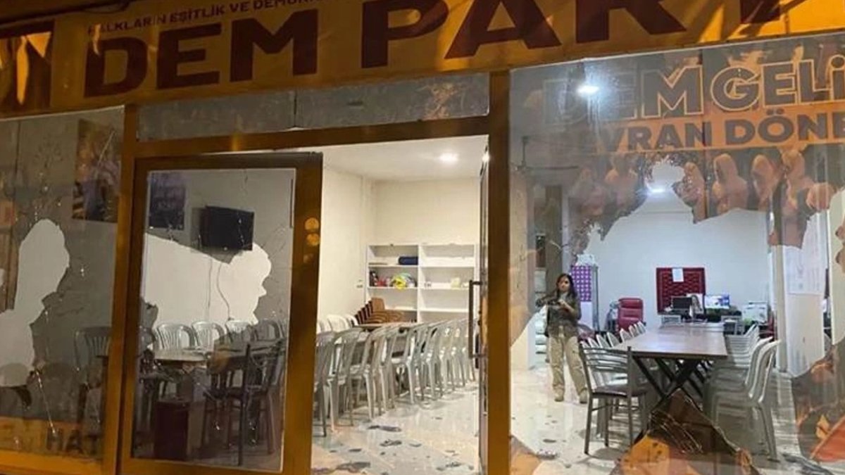 DEM Parti binasına baltayla saldıran zanlı serbest