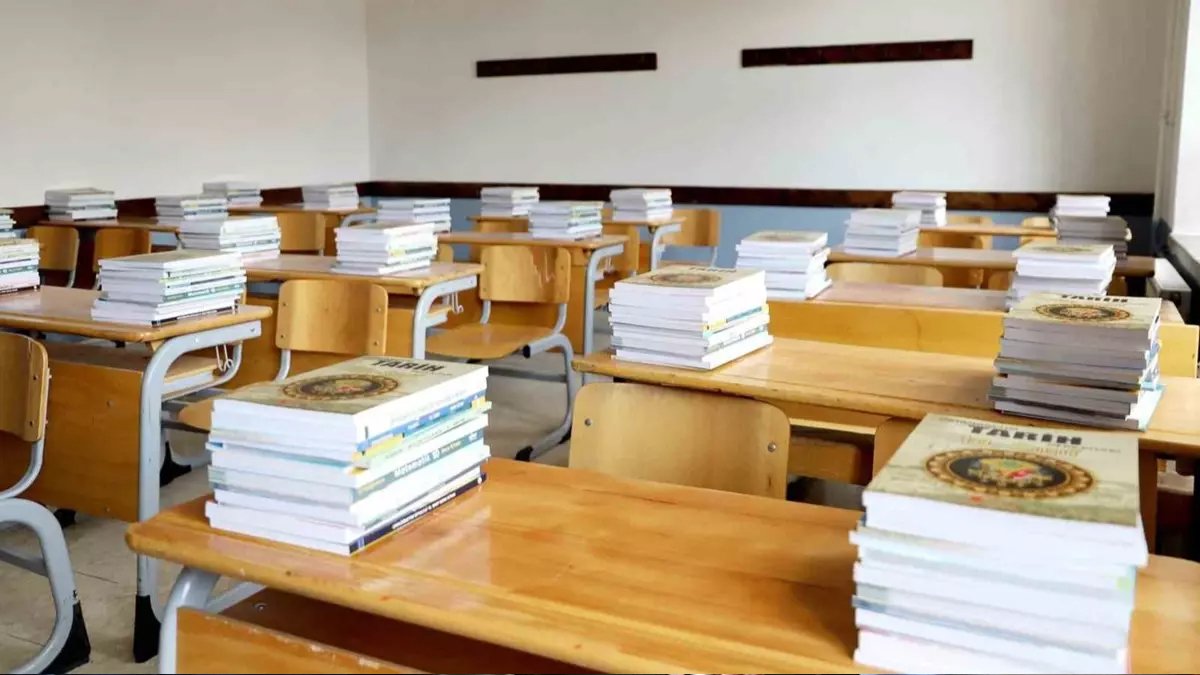 Özel okullarda yeni dönem: Ücretsiz ders kitabı zorunluluğu başlıyor