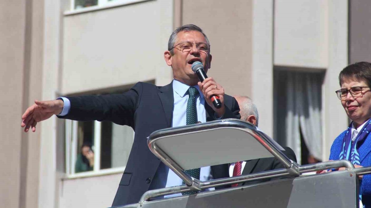 Özel'den Burcu Köksal açıklaması: Fırsatçılar Afyon'daki talihsiz sürecin üzerinde tepiniyor