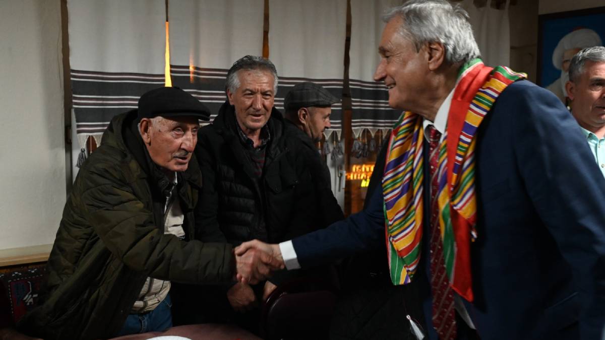 Başkan Bakkalcıoğlu Ertuğrulgazi Derneği üyeleri ile bir araya geldi