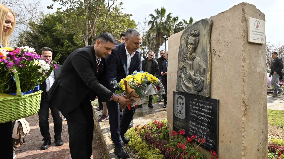 Ünlü şair Shevchenko’yu andılar