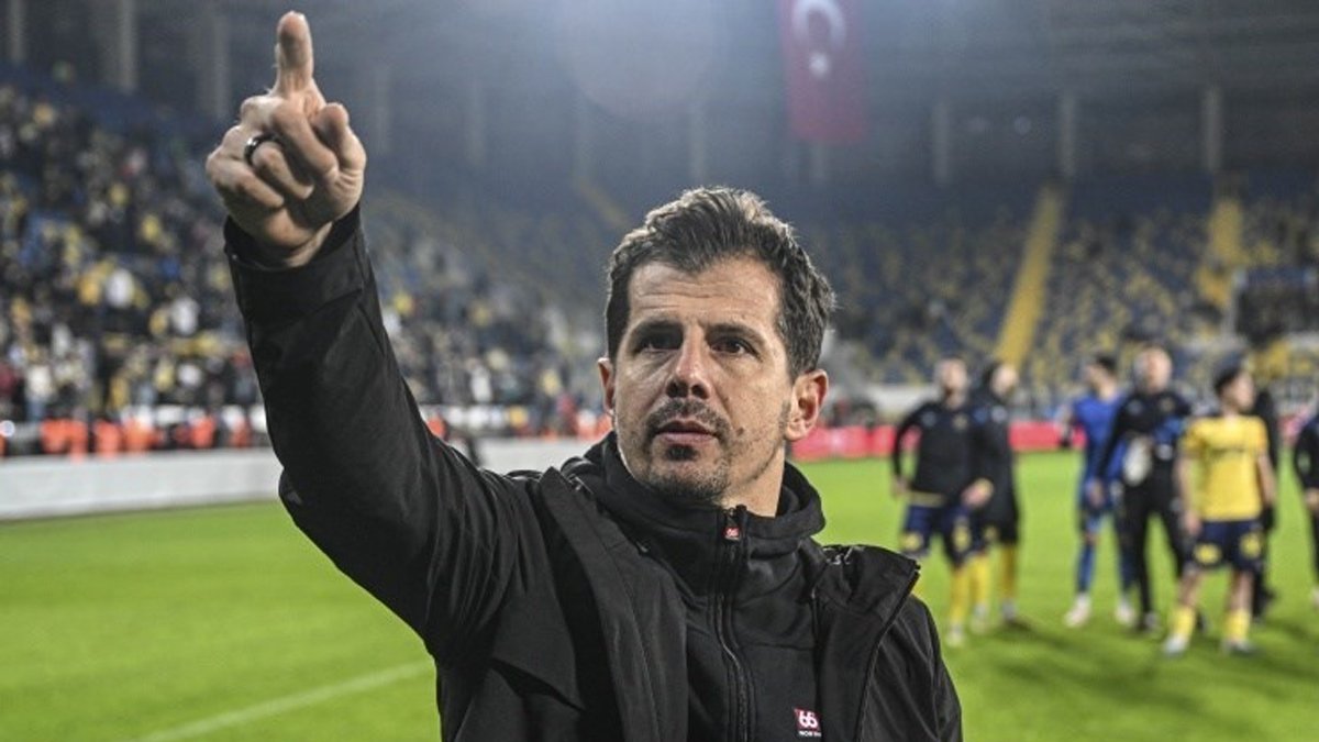 Fenerbahçe'nin eski yıldızından Emre Belözoğlu'na çok sert yanıt! "Rengi belli olmayanlar..."